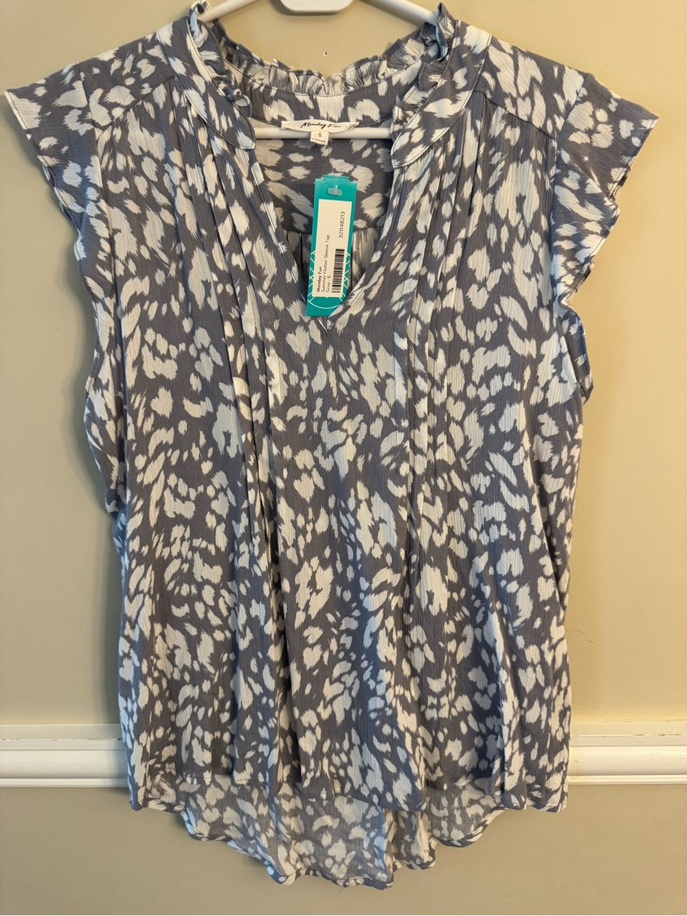 Printed Cap-Sleeve Blouse in Light Blue and White